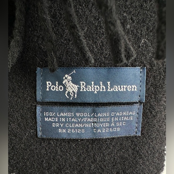 COPY - Polo Ralph Lauren embroidered lamb’s wool scarf - Picture 3 of 3